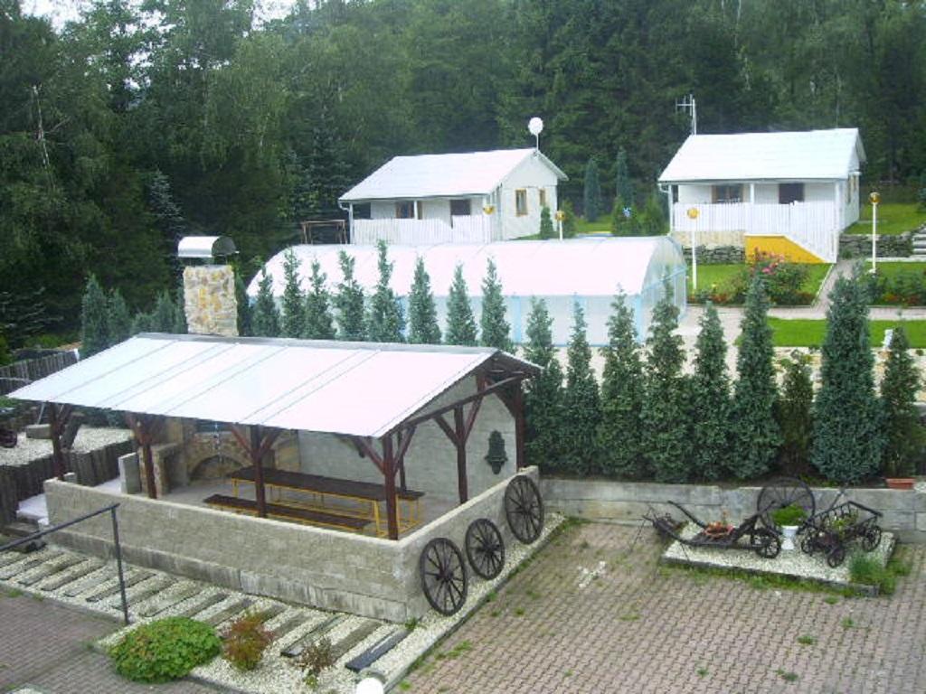 U Myslivce Villa Kamenicky Senov ภายนอก รูปภาพ