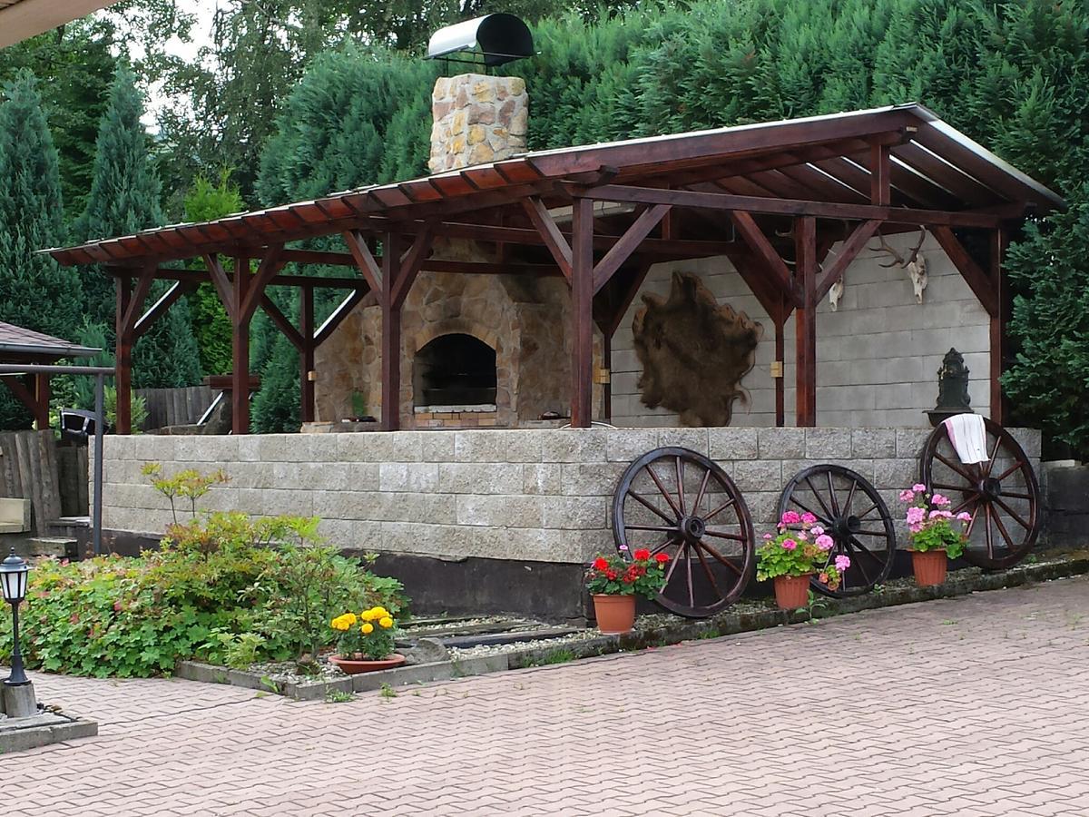 U Myslivce Villa Kamenicky Senov ภายนอก รูปภาพ